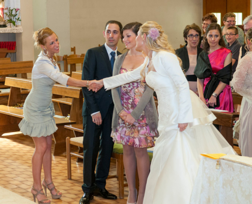 Scambio-pace-tra-sposa-e-testimone