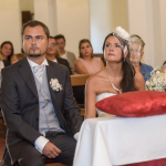 Sposi-seduti-in-Chiesa