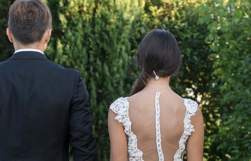 Video partecipazioni matrimonio sposi di spalle