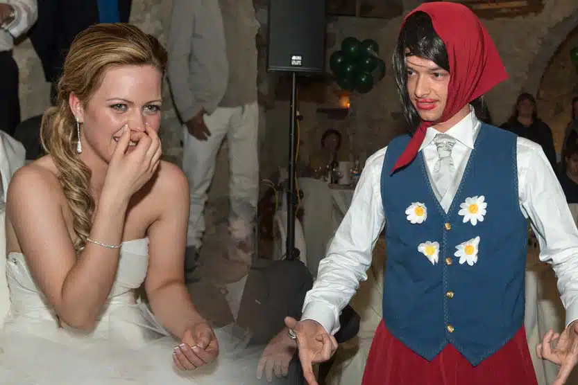 Scherzo-alla-sposa-lui-diventa-Heidi