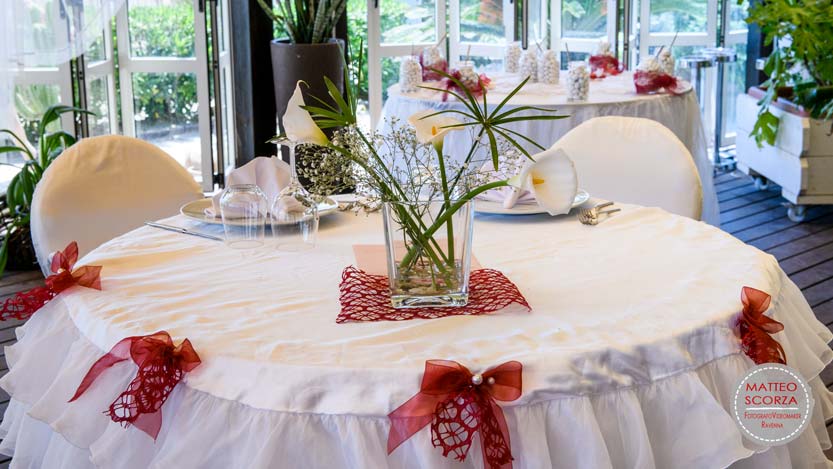 Gli sposi hanno scelto il rosso il colore del amore