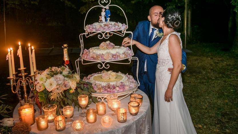 Taglio della torta nuziale Rosa e Marco