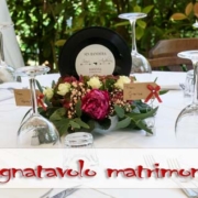 Segnatavolo-matrimonio-con-vecchi-45-giri