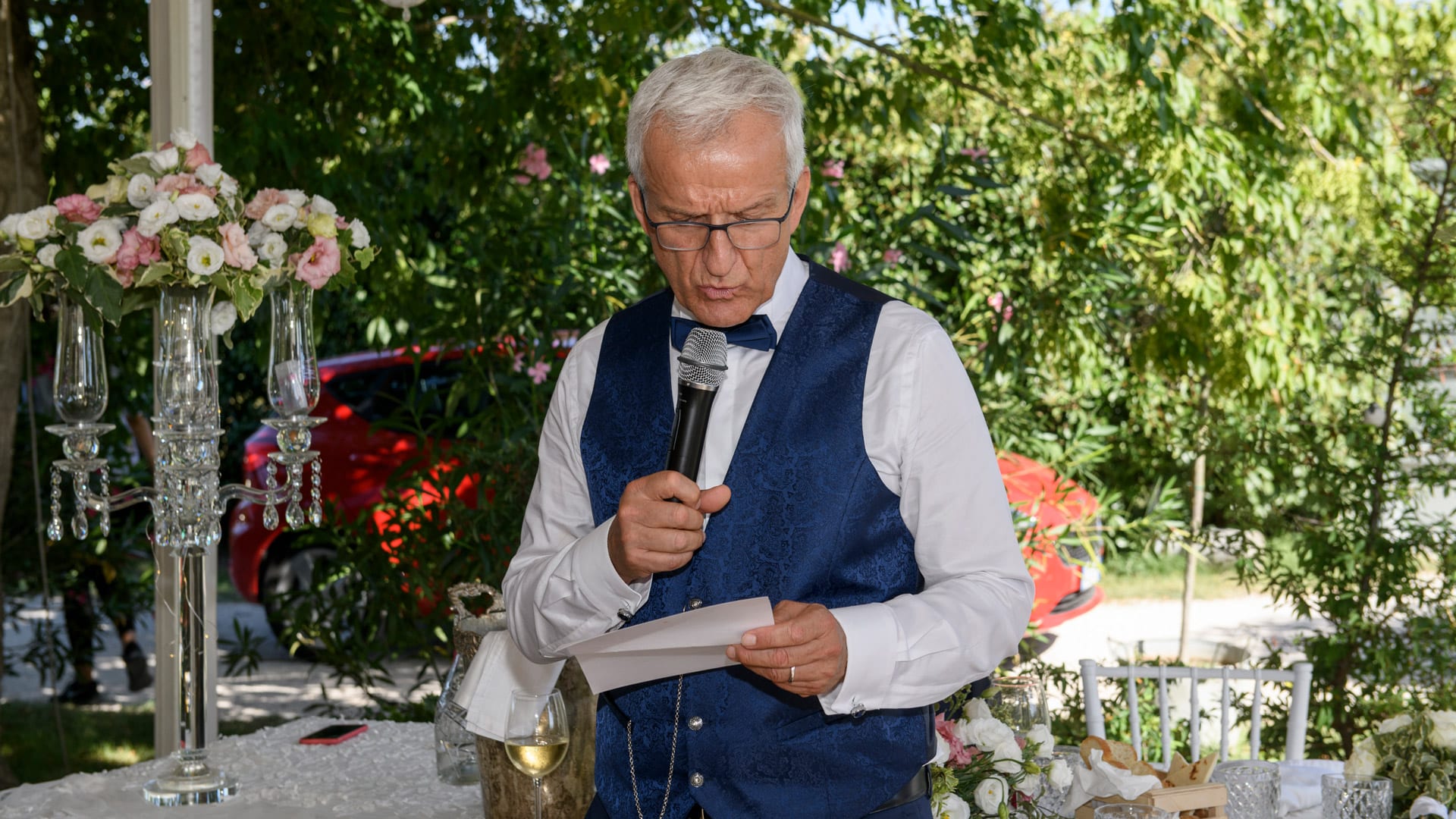 Marco legge il giuramento matrimonio