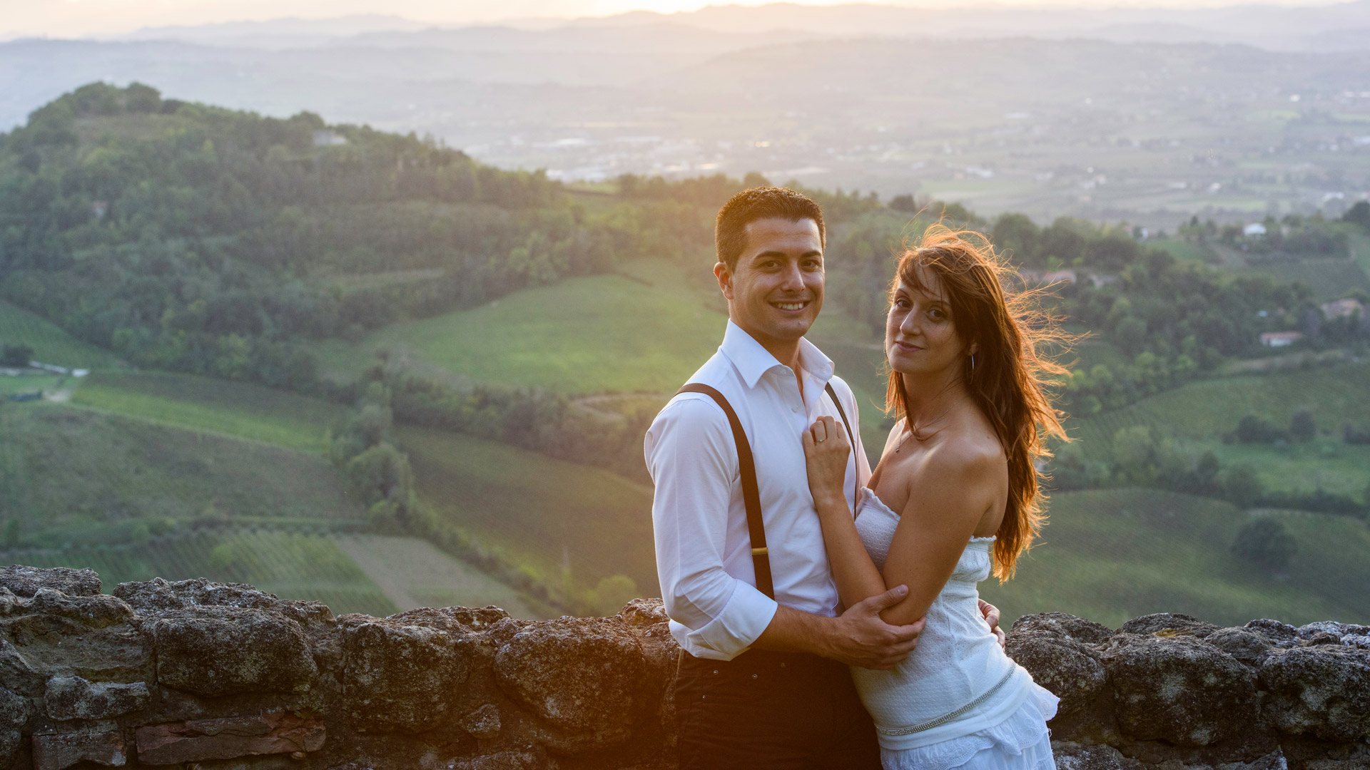 Foto prematrimoniali al tramonto