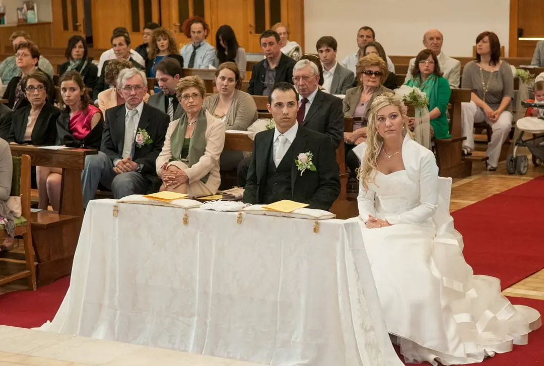 Cerimonia-di-matrimonio-in-chiesa-a-Ravenna