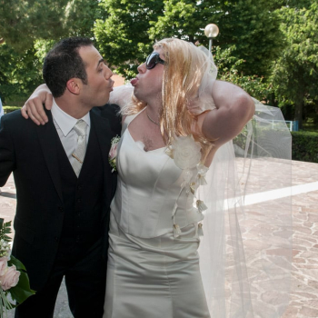 Sposo-con-finta-sposa